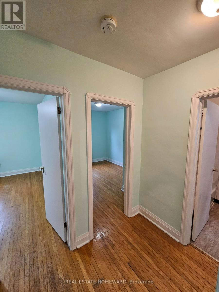 MAIN-45 Norlong Boulevard, Toronto, ON, M4C 3W8 - 11