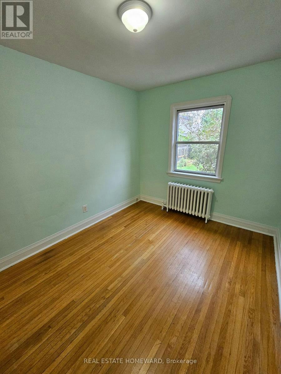 MAIN-45 Norlong Boulevard, Toronto, ON, M4C 3W8 - 17