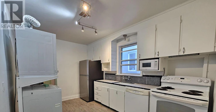 MAIN-45 Norlong Boulevard, Toronto, ON, M4C 3W8 - 31