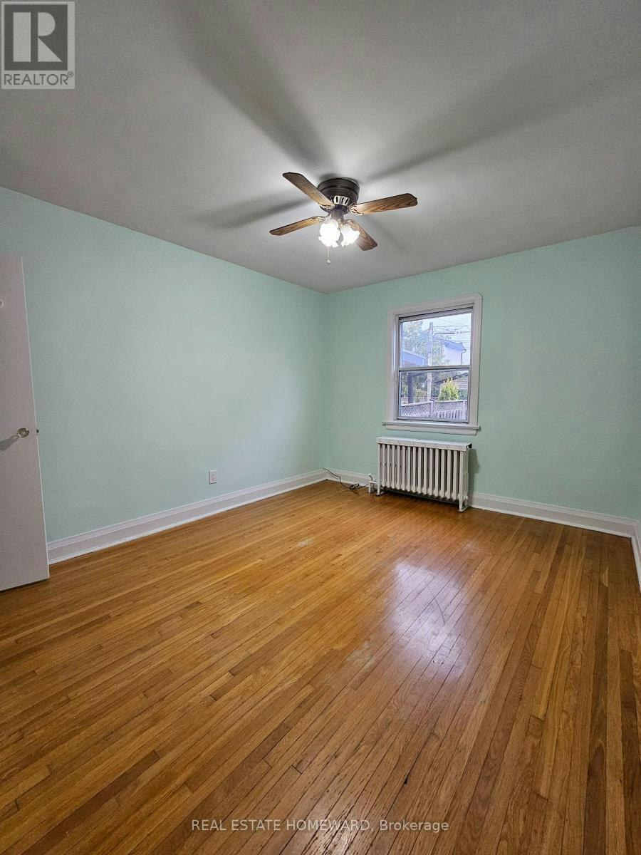 MAIN-45 Norlong Boulevard, Toronto, ON, M4C 3W8 - 12