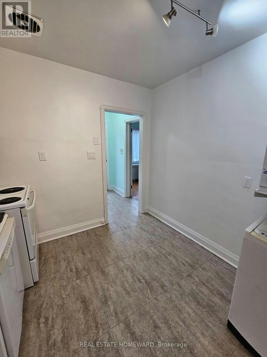 MAIN-45 Norlong Boulevard, Toronto, ON, M4C 3W8 - 26