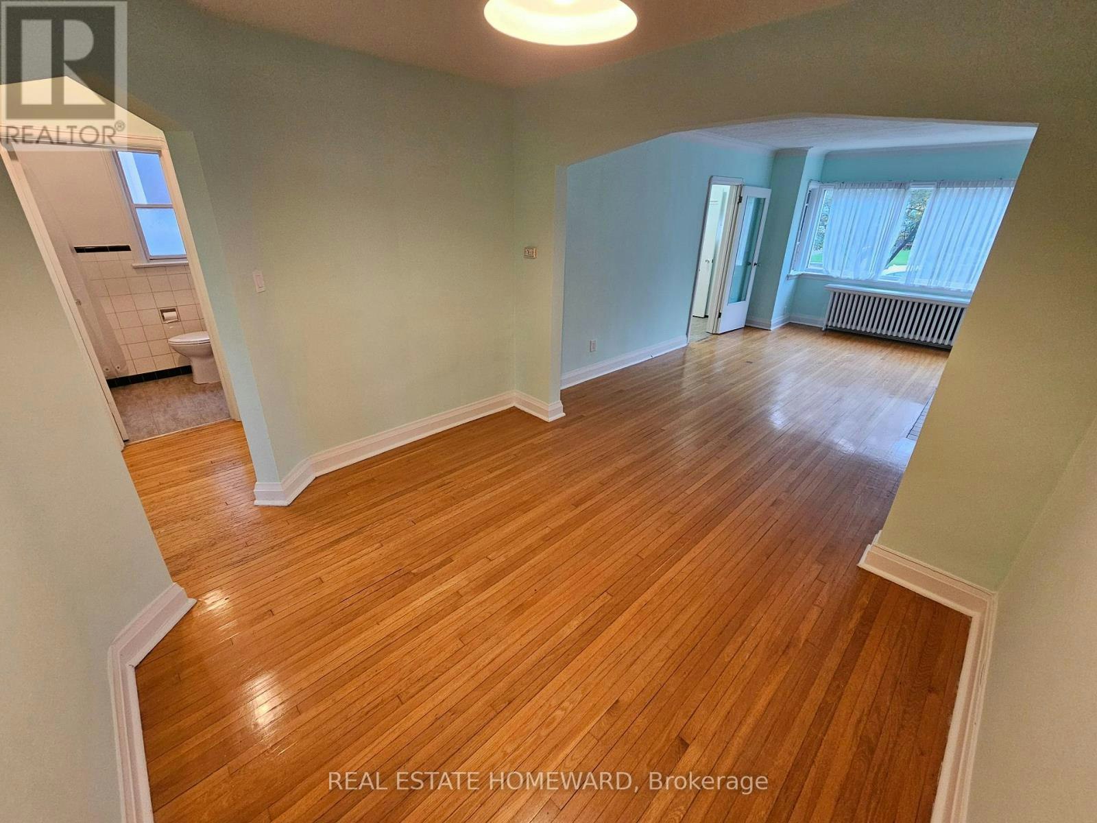 MAIN-45 Norlong Boulevard, Toronto, ON, M4C 3W8 - 29