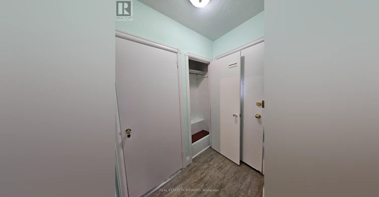 MAIN-45 Norlong Boulevard, Toronto, ON, M4C 3W8 - 27