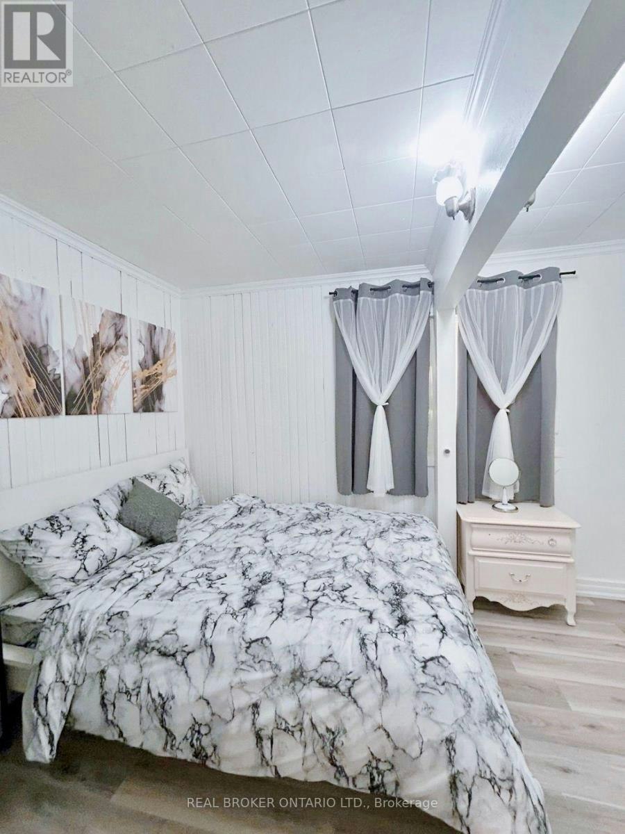 699 Innisfil Beach Road, Innisfil, ON, L9S 4E4 - 3