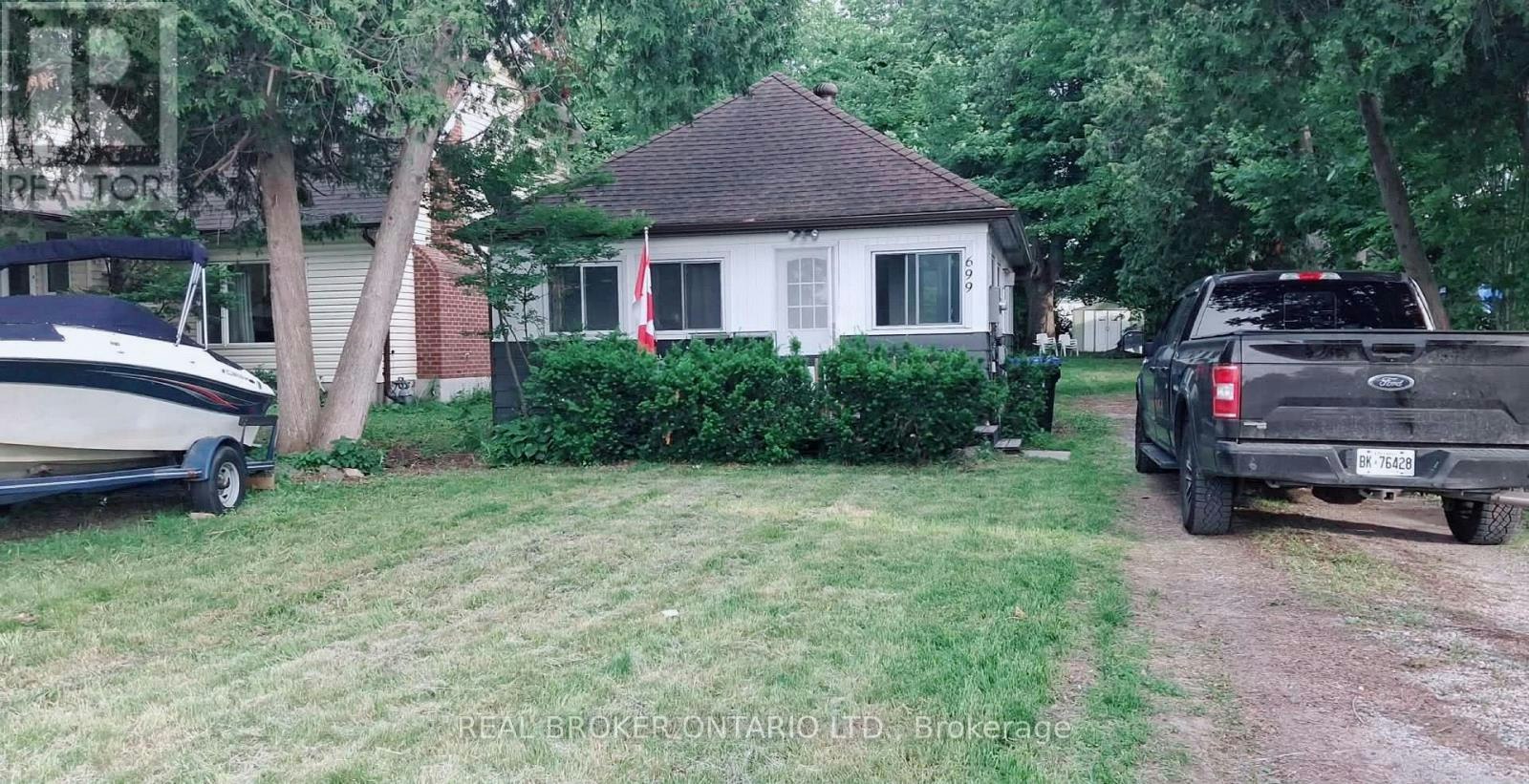 699 Innisfil Beach Road, Innisfil, ON, L9S 4E4