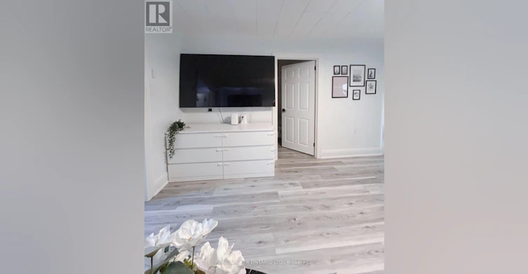 699 Innisfil Beach Road, Innisfil, ON, L9S 4E4 - 9