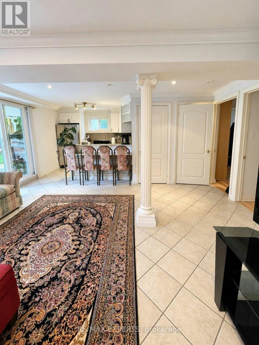 BSMT-14 Park Lane Circle, Richmond Hill, ON, L4C 6S8 - 3