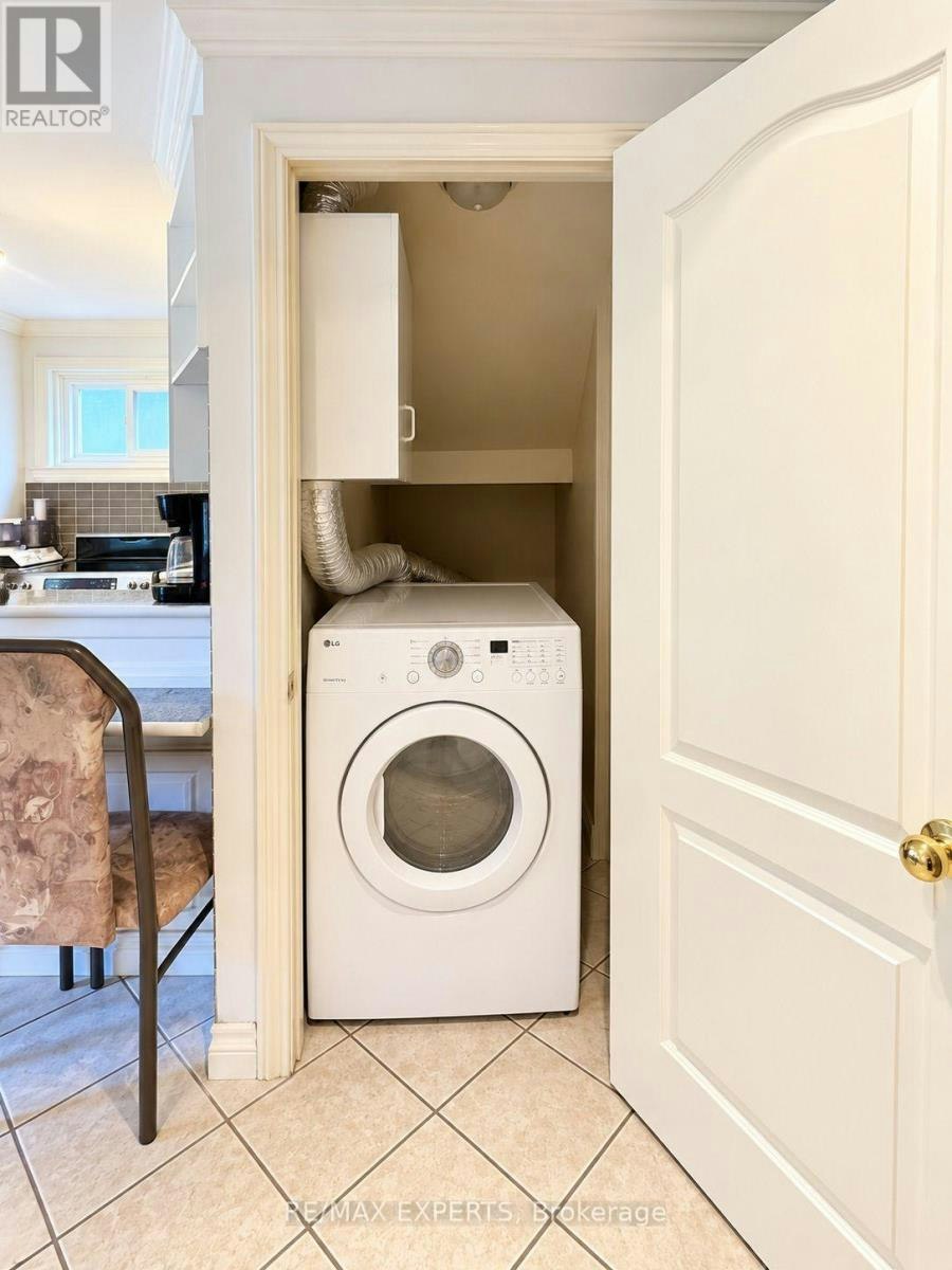 BSMT-14 Park Lane Circle, Richmond Hill, ON, L4C 6S8 - 7