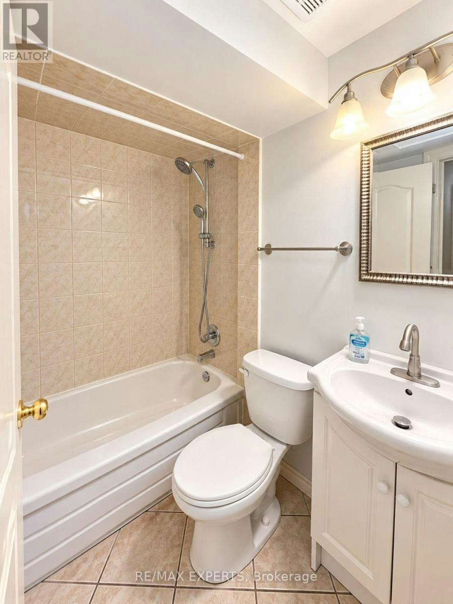 BSMT-14 Park Lane Circle, Richmond Hill, ON, L4C 6S8 - 8