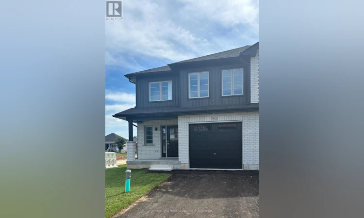 35 Strath Crescent