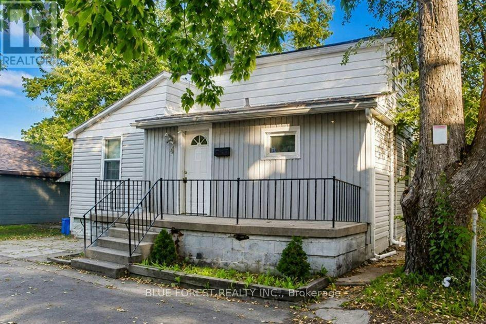 4 Henry Street, London, ON, N6B 2L7