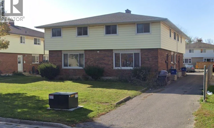 40 Timmins Crescent