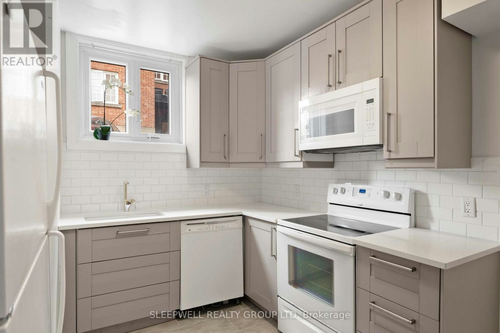 1A-180 Augusta Street, Ottawa, ON, K1N 8C1 - 13