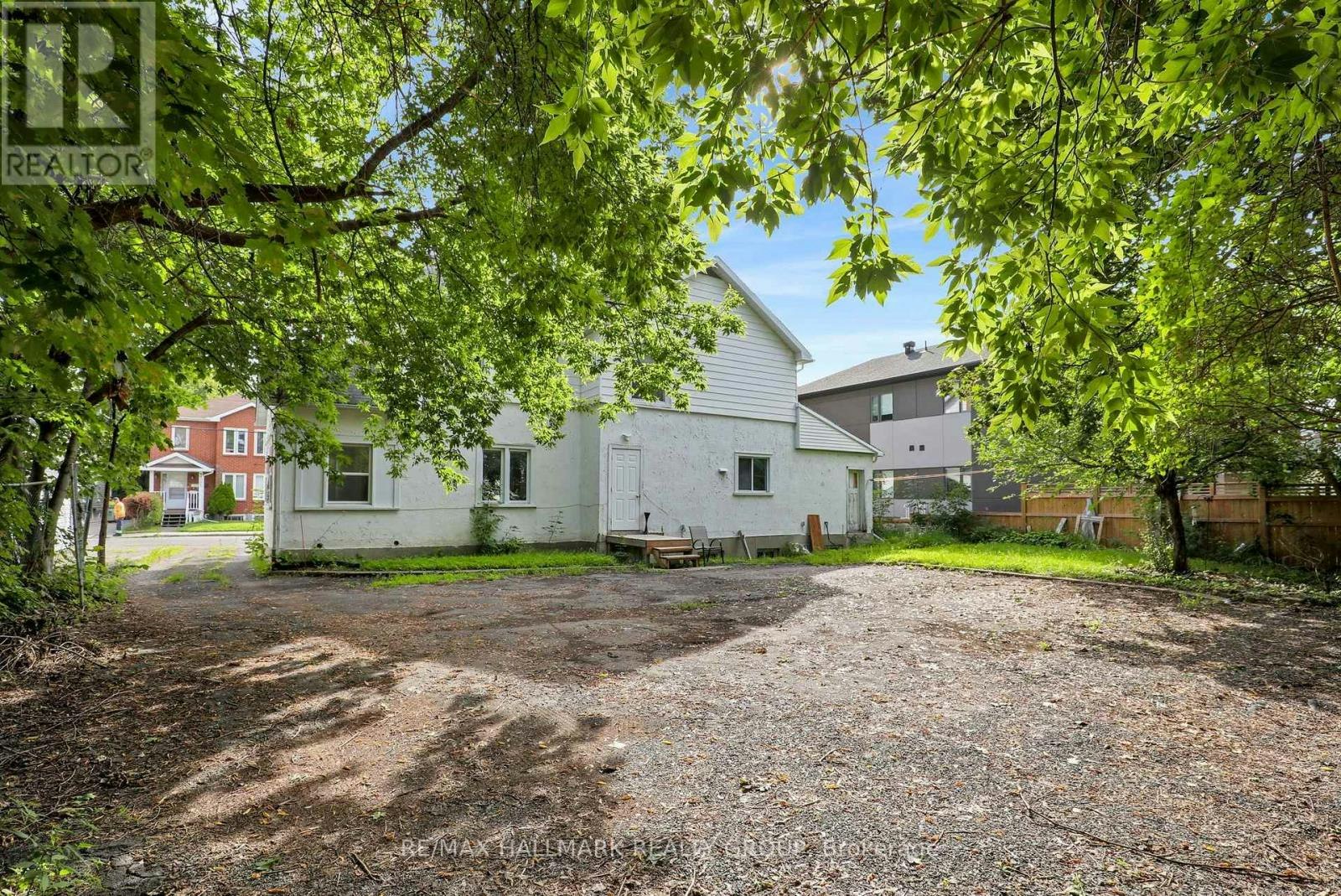 310 Mona Avenue, Ottawa, ON, K1L 7A2 - 20