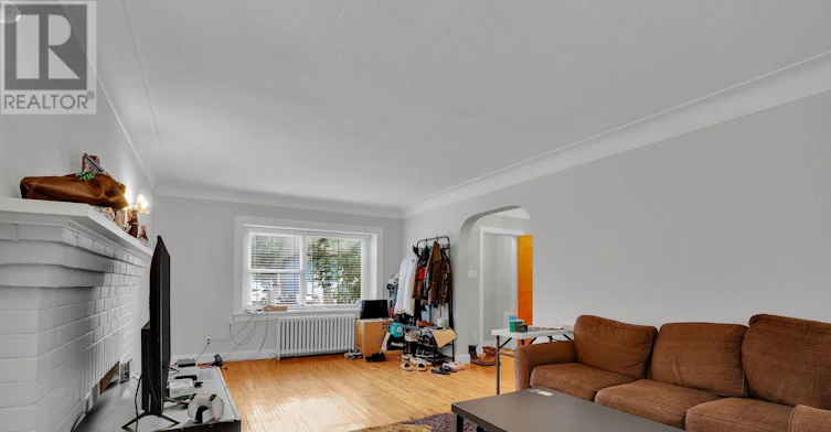 310 Mona Avenue, Ottawa, ON, K1L 7A2 - 6