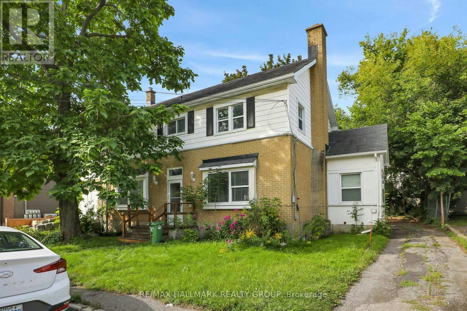 310 Mona Avenue, Ottawa, ON, K1L 7A2 - 2