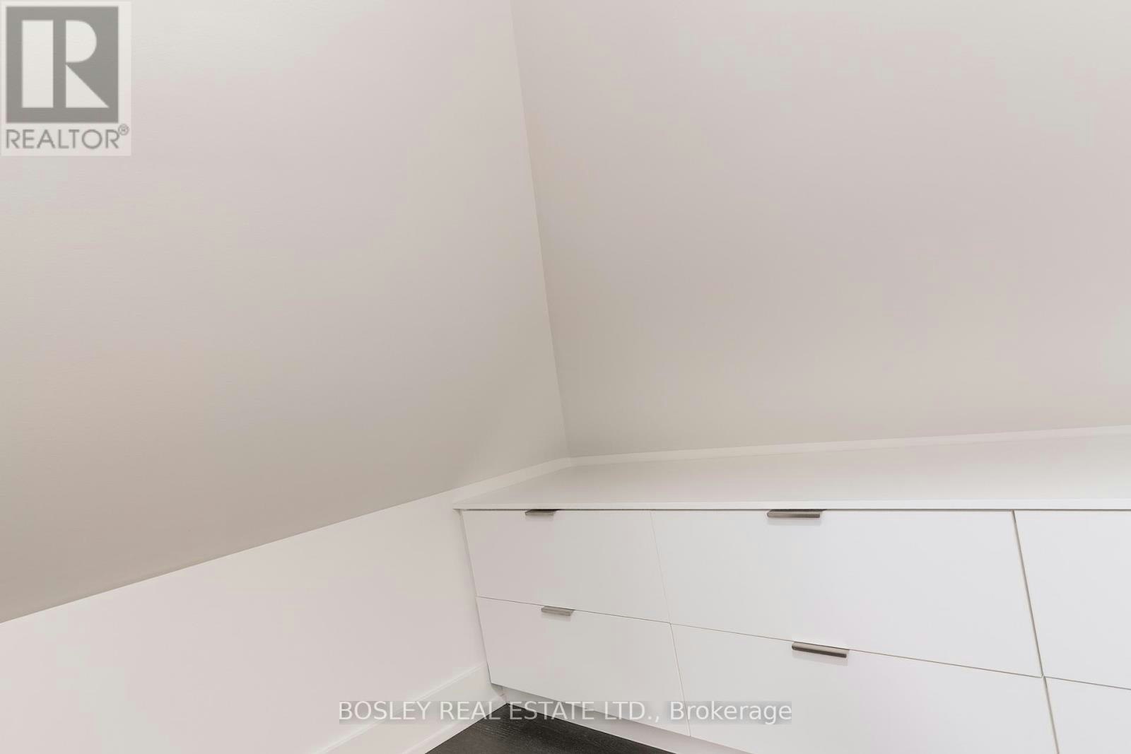 UPPER-325 Brunswick Avenue, Toronto, ON, M5R 2Z1 - 32