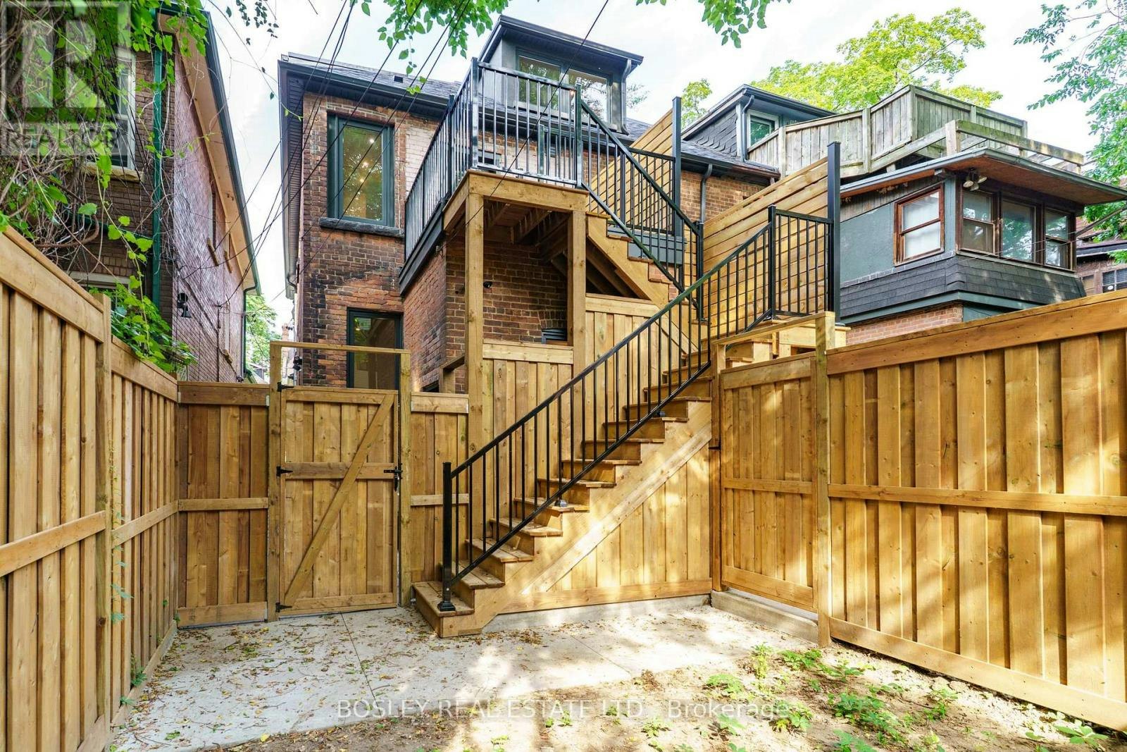 UPPER-325 Brunswick Avenue, Toronto, ON, M5R 2Z1 - 36