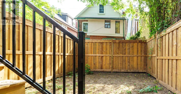 UPPER-325 Brunswick Avenue, Toronto, ON, M5R 2Z1 - 35