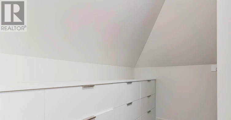 UPPER-325 Brunswick Avenue, Toronto, ON, M5R 2Z1 - 25
