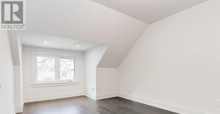 UPPER-325 Brunswick Avenue, Toronto, ON, M5R 2Z1 - 23