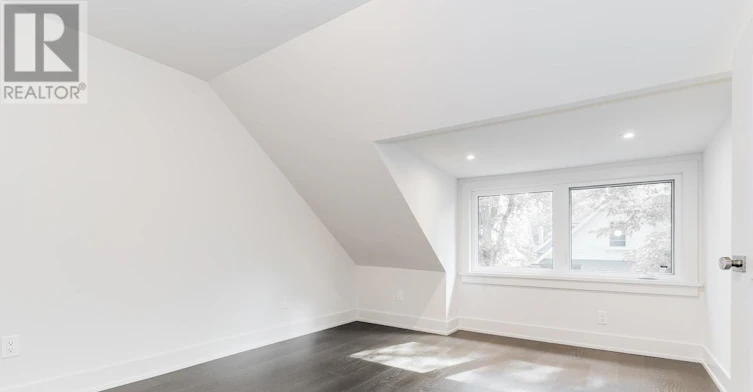 UPPER-325 Brunswick Avenue, Toronto, ON, M5R 2Z1 - 28