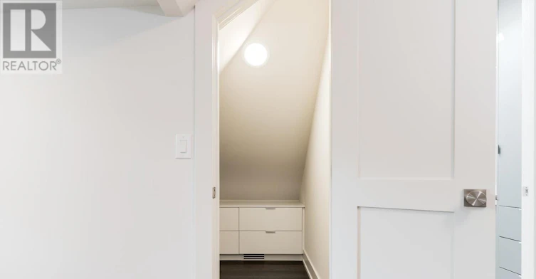 UPPER-325 Brunswick Avenue, Toronto, ON, M5R 2Z1 - 31