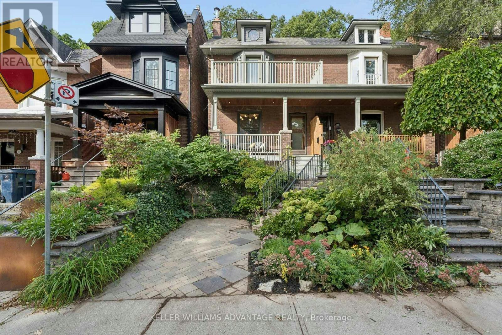 84 Kingsmount Park Road, Toronto, ON, M4L 3L4