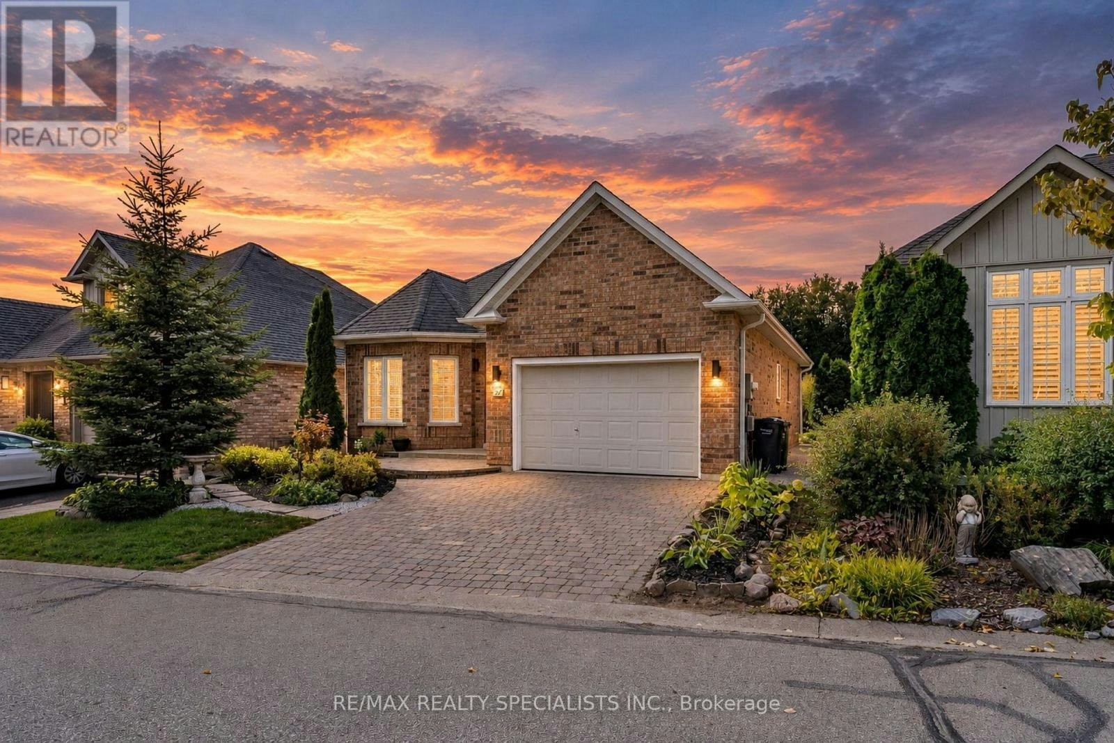 27 Nailsworth Crescent, Caledon, ON, L7C 1R3 - 2