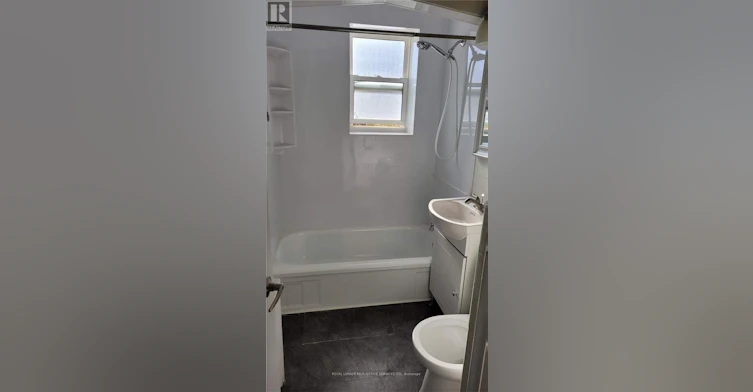 102 55a Long Branch Avenue, Toronto, ON, M8W 3J1 - 4