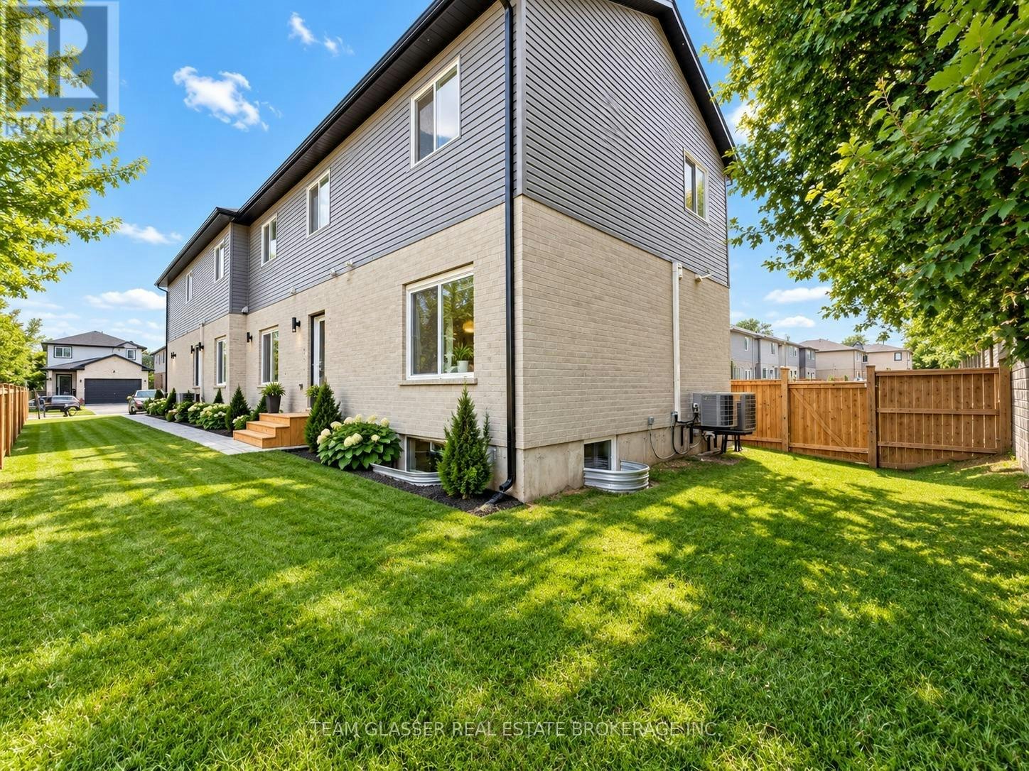 143 Marconi Court, London, ON, N5V 0C9 - 3