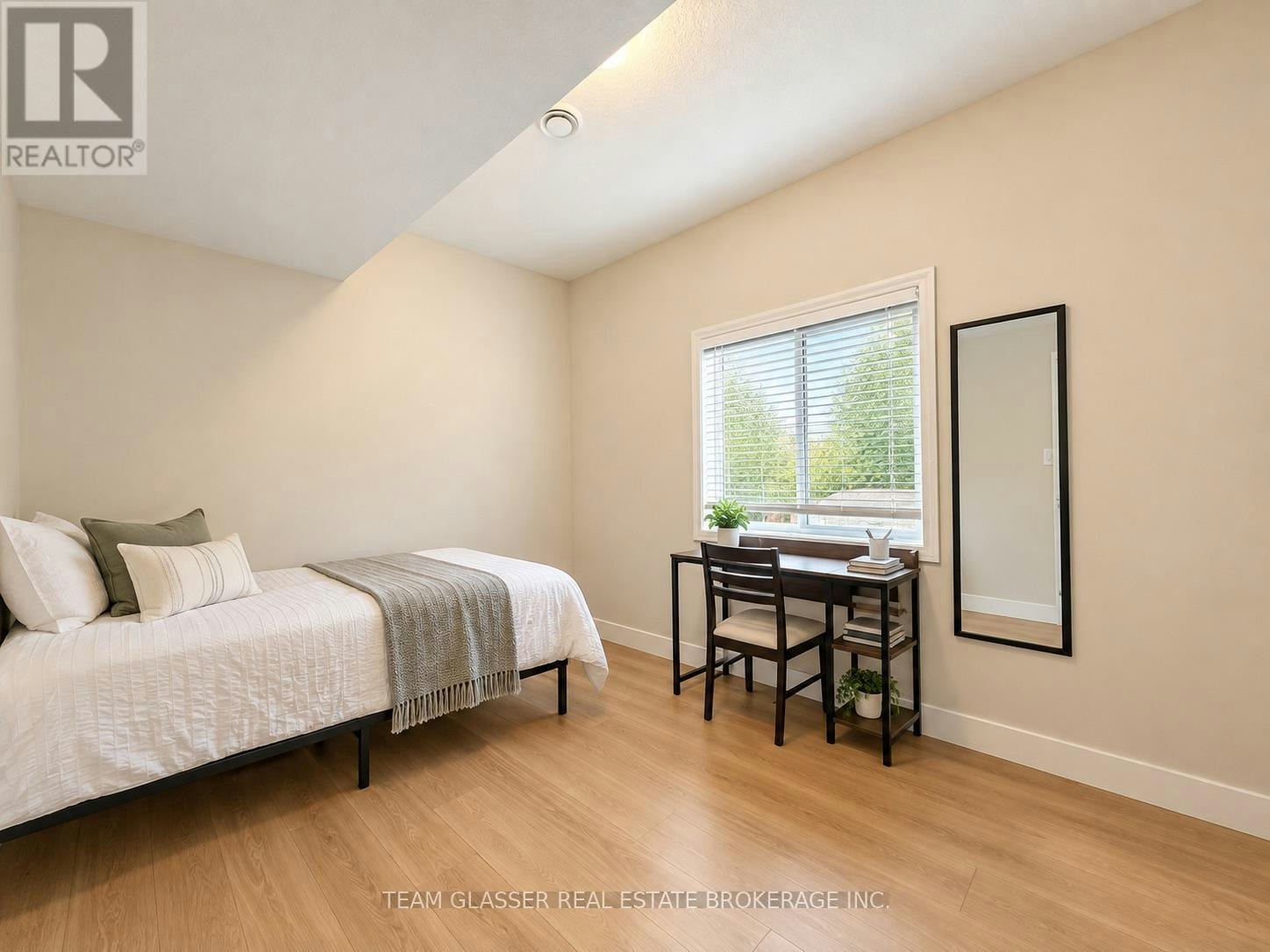 143 Marconi Court, London, ON, N5V 0C9 - 7
