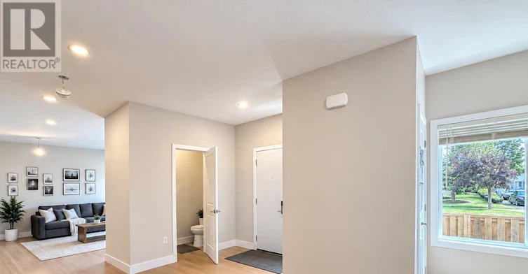 143 Marconi Court, London, ON, N5V 0C9 - 4