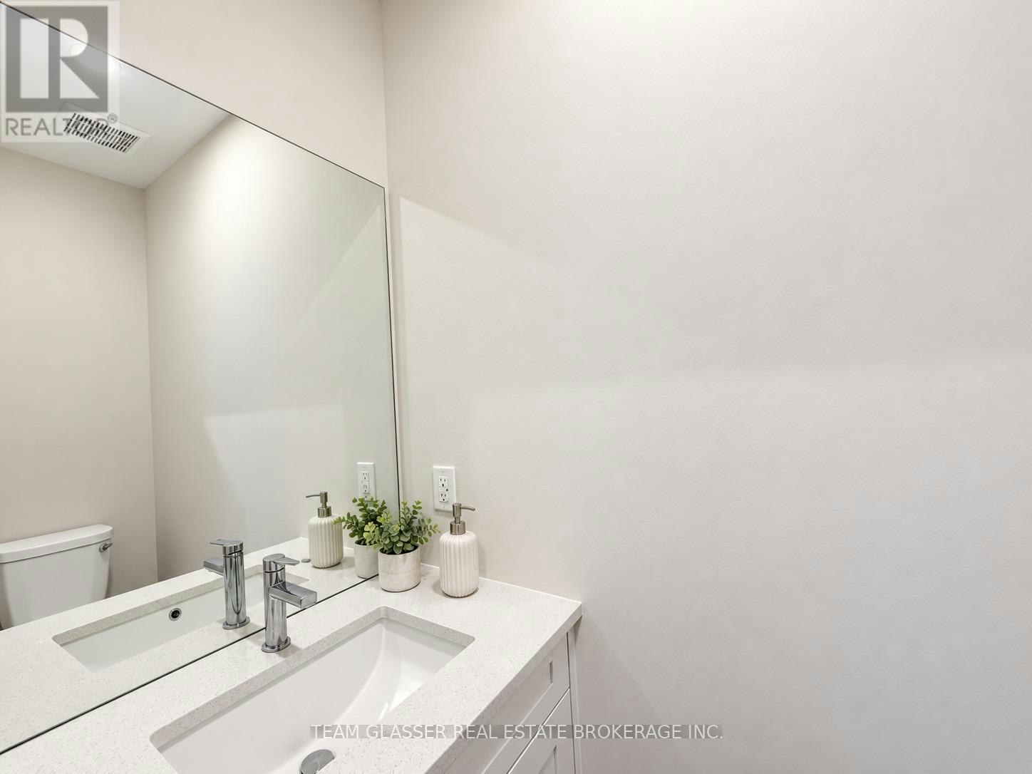 143 Marconi Court, London, ON, N5V 0C9 - 8