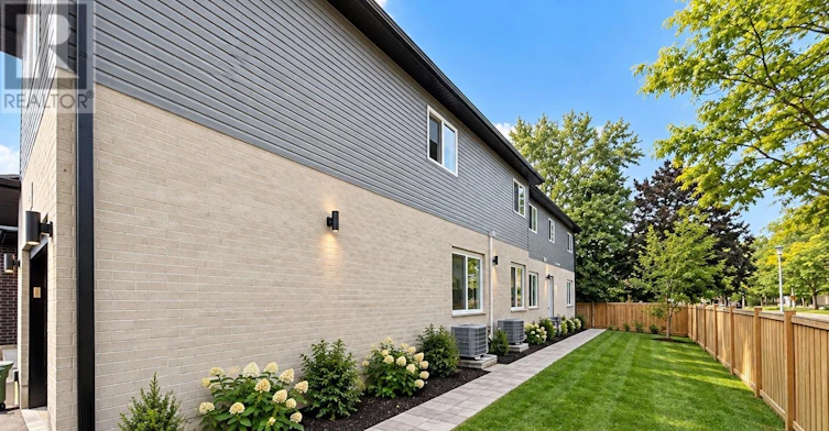 143 Marconi Court, London, ON, N5V 0C9 - 2