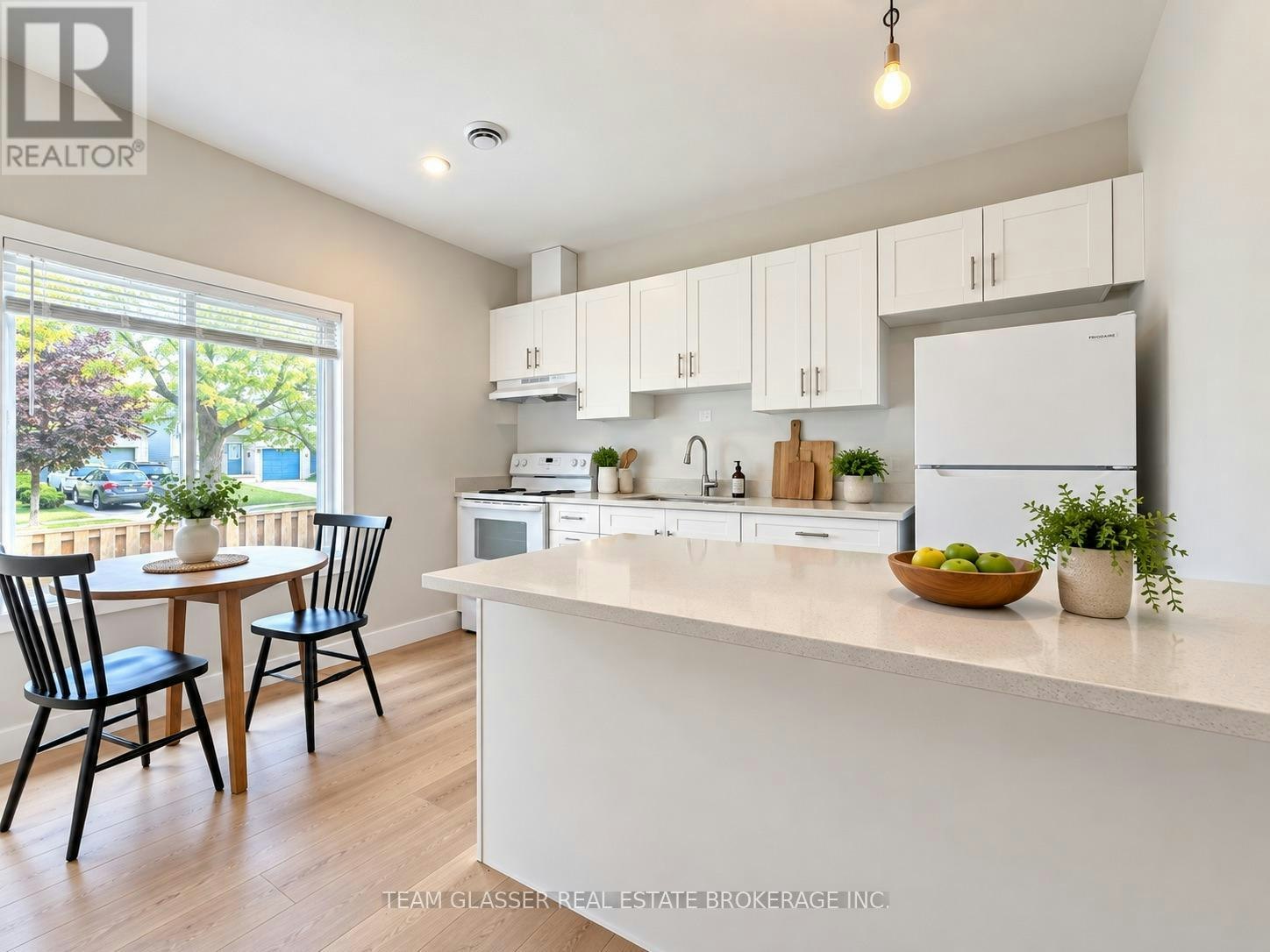 143 Marconi Court, London, ON, N5V 0C9 - 6