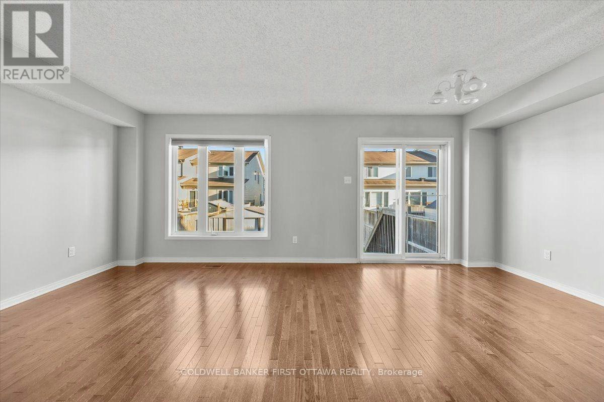 132 Maravista Drive, Ottawa, ON, K2J 0K7 - 7