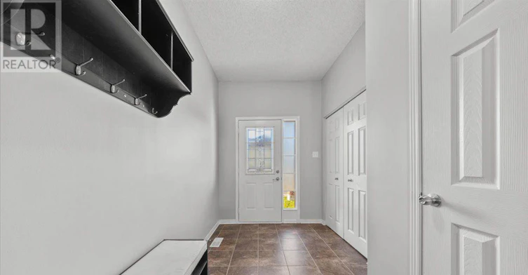 132 Maravista Drive, Ottawa, ON, K2J 0K7 - 3