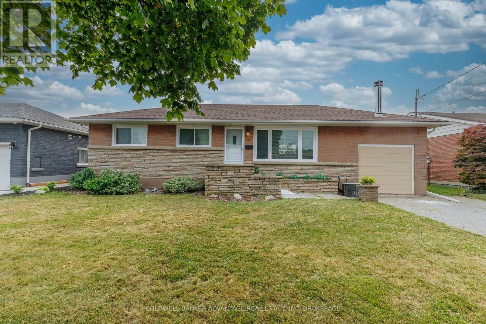 77 Balmoral Avenue, Welland, ON, L3B 1S5