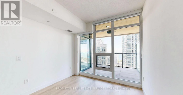2306-1 Concord Cityplace Way, Toronto, ON, M5V 0X3 - 3