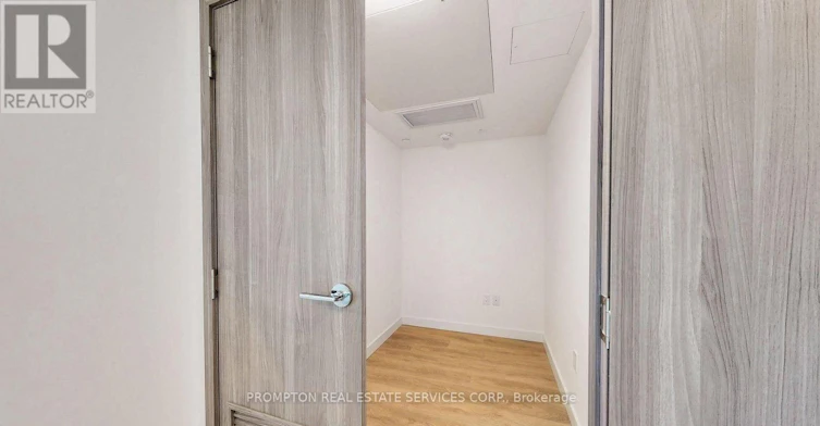 2306-1 Concord Cityplace Way, Toronto, ON, M5V 0X3 - 7