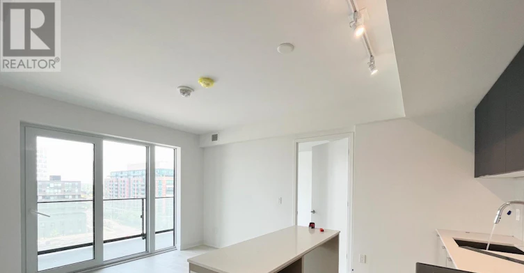 817-8 Tippett Road, Toronto, ON, M3H 0E7 - 5