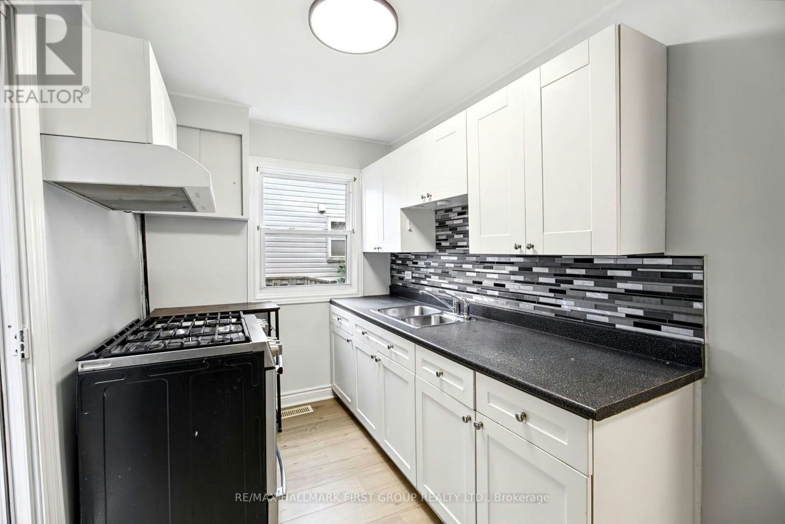 24 George Street, Ajax, ON, L1S 1S5 - 11