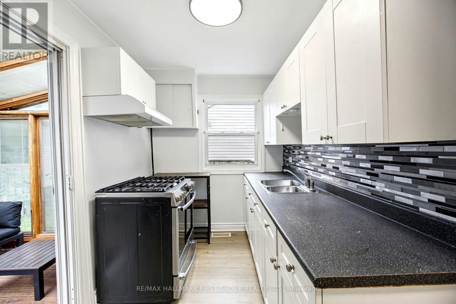 24 George Street, Ajax, ON, L1S 1S5 - 10