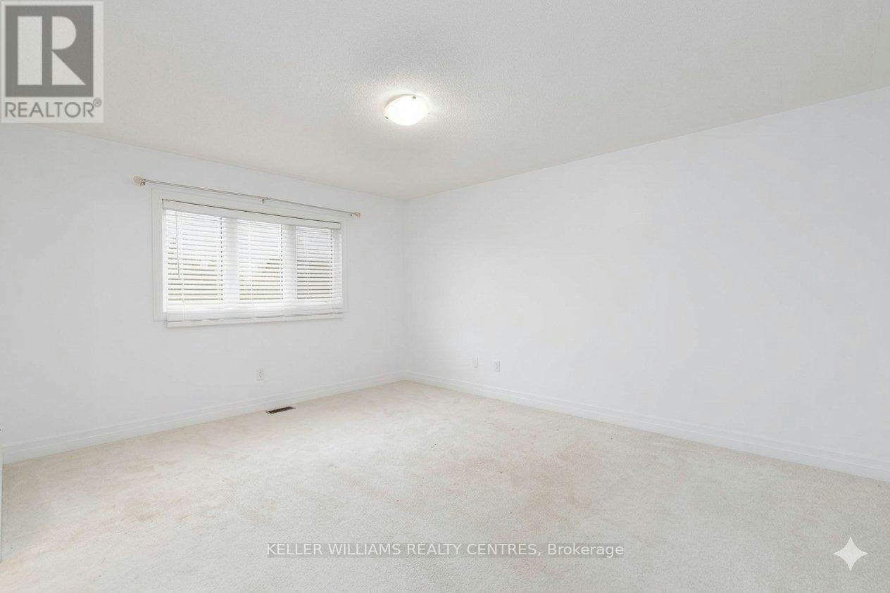 18 Hutton Crescent, Essa, ON, L0M 1B6 - 12