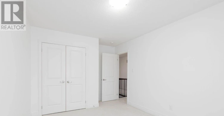 18 Hutton Crescent, Essa, ON, L0M 1B6 - 17