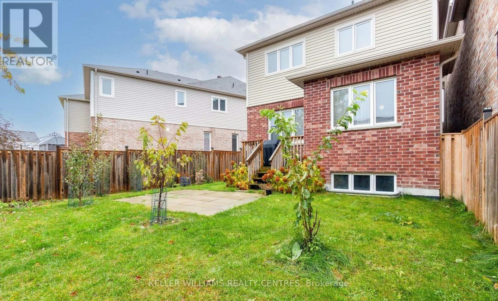 18 Hutton Crescent, Essa, ON, L0M 1B6 - 28