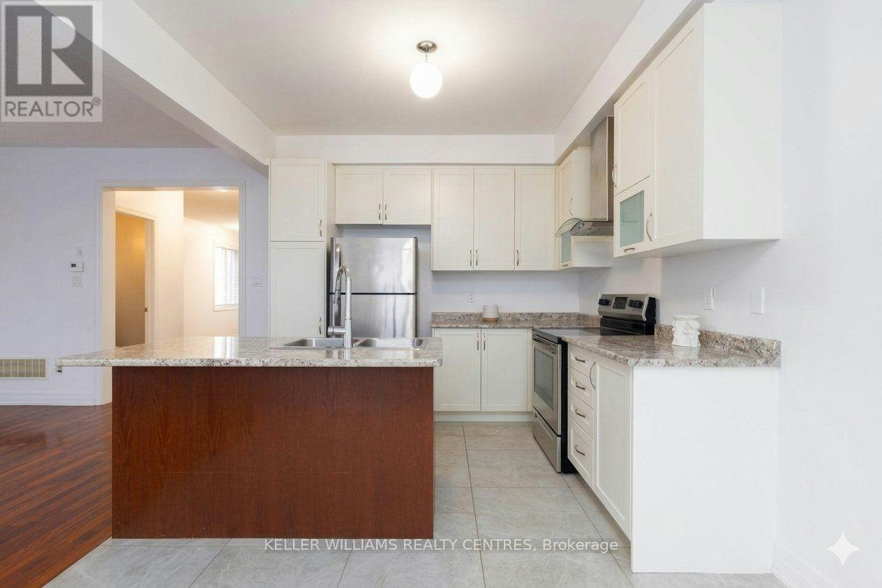 18 Hutton Crescent, Essa, ON, L0M 1B6 - 4