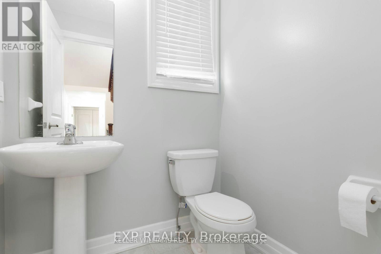 18 Hutton Crescent, Essa, ON, L0M 1B6 - 3