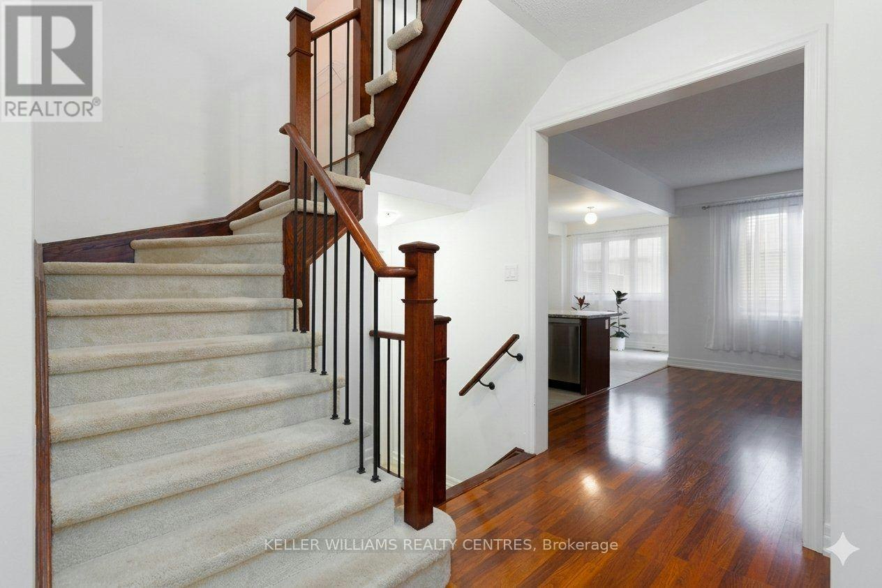 18 Hutton Crescent, Essa, ON, L0M 1B6 - 2
